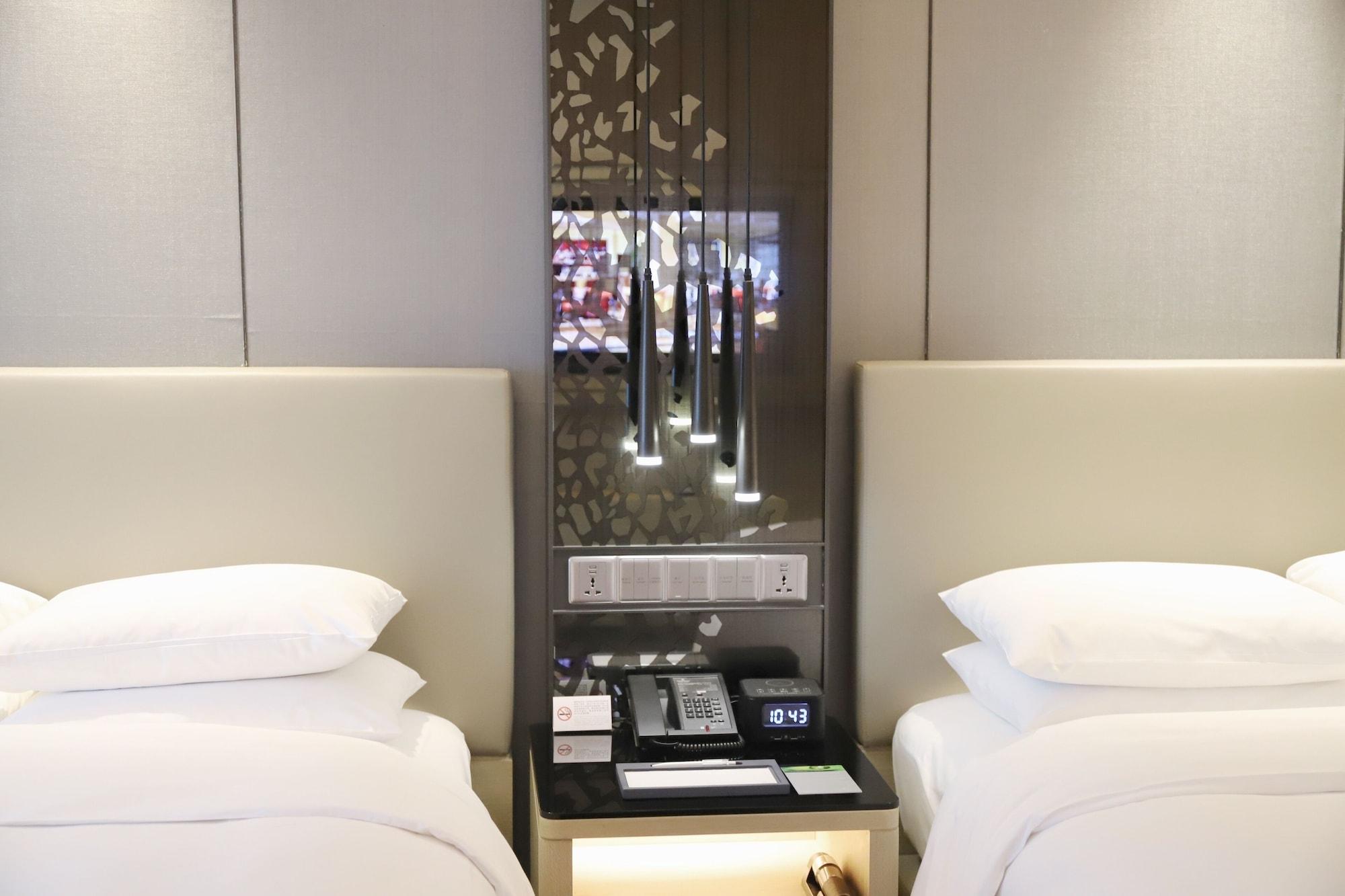 Renaissance Shenzhen Luohu Hotel Екстер'єр фото