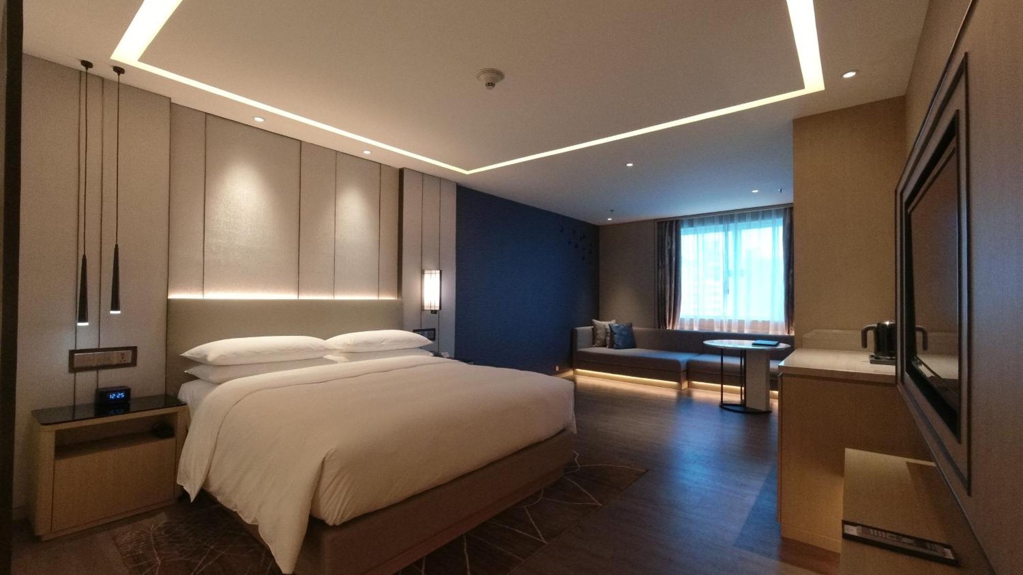 Renaissance Shenzhen Luohu Hotel Екстер'єр фото