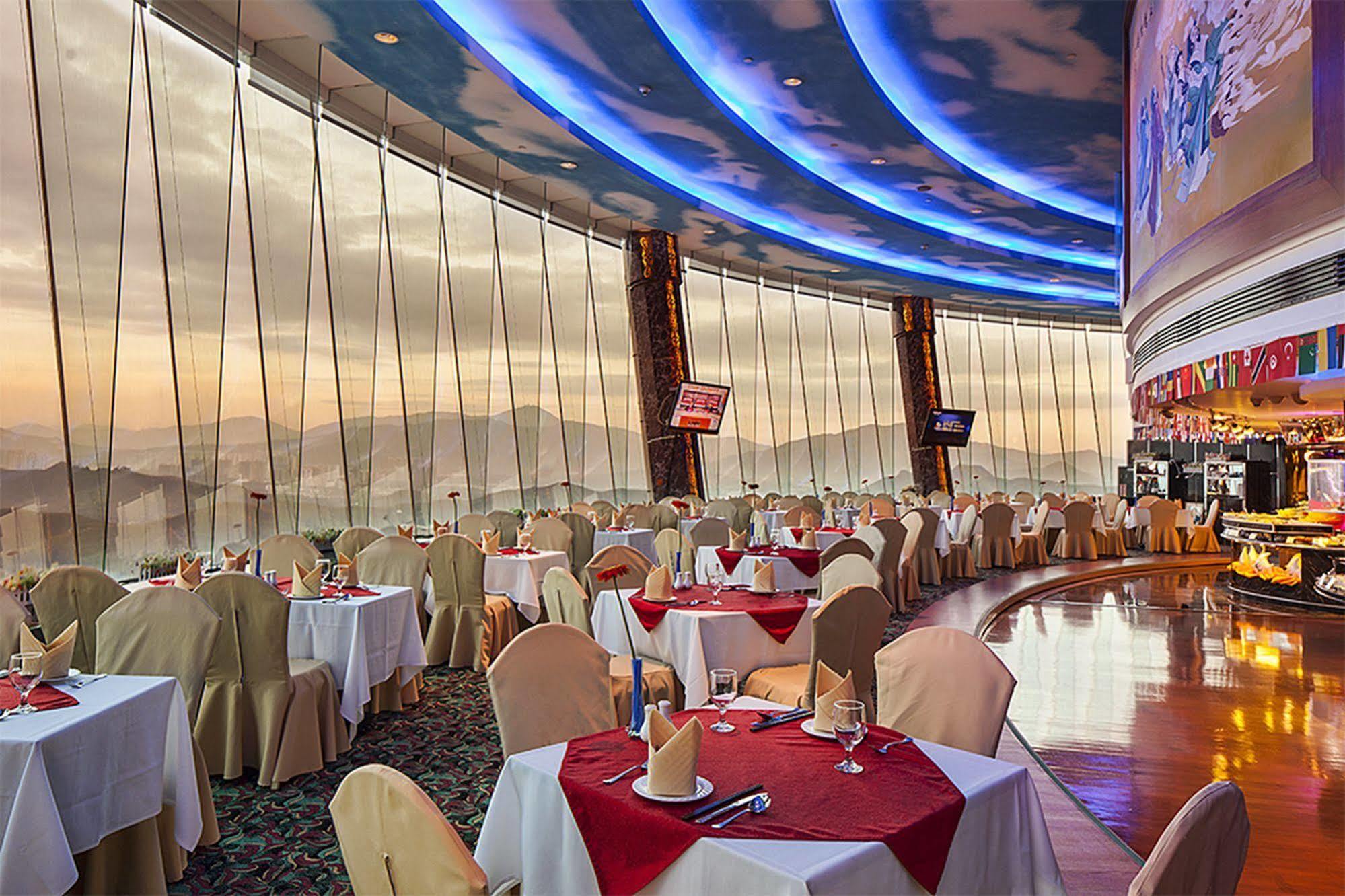 Renaissance Shenzhen Luohu Hotel Екстер'єр фото
